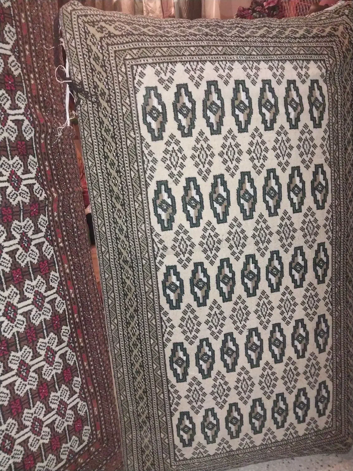 مخطع|فرش|تهران, بهاران|دیوار