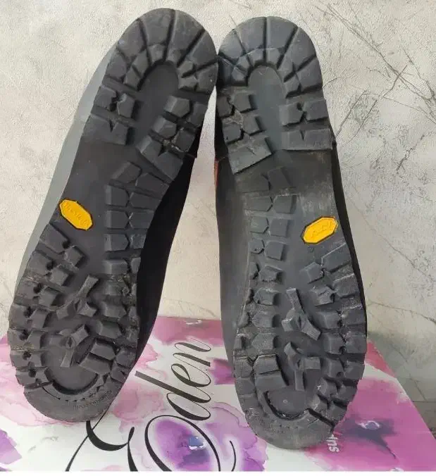 کفش کوهنوردی لاوان 47ارسال از تبریز با خرید امن|کوهنوردی و کمپینگ|تهران, آسمان|دیوار