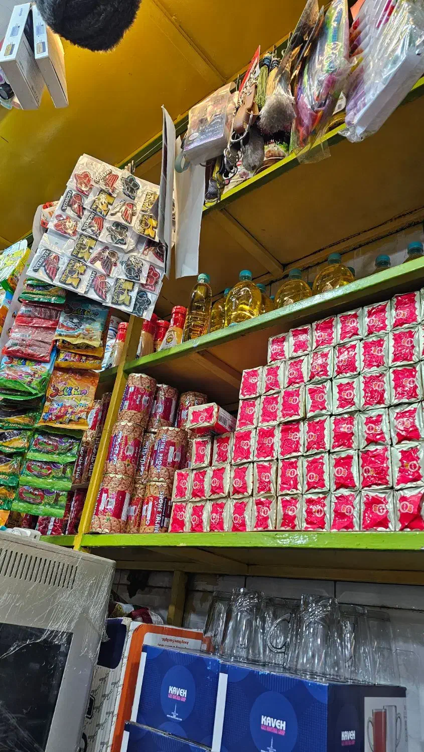 کاگر ساده ۳نفر|استخدام خدمات فروشگاه و رستوران|تهران, خانیآباد|دیوار