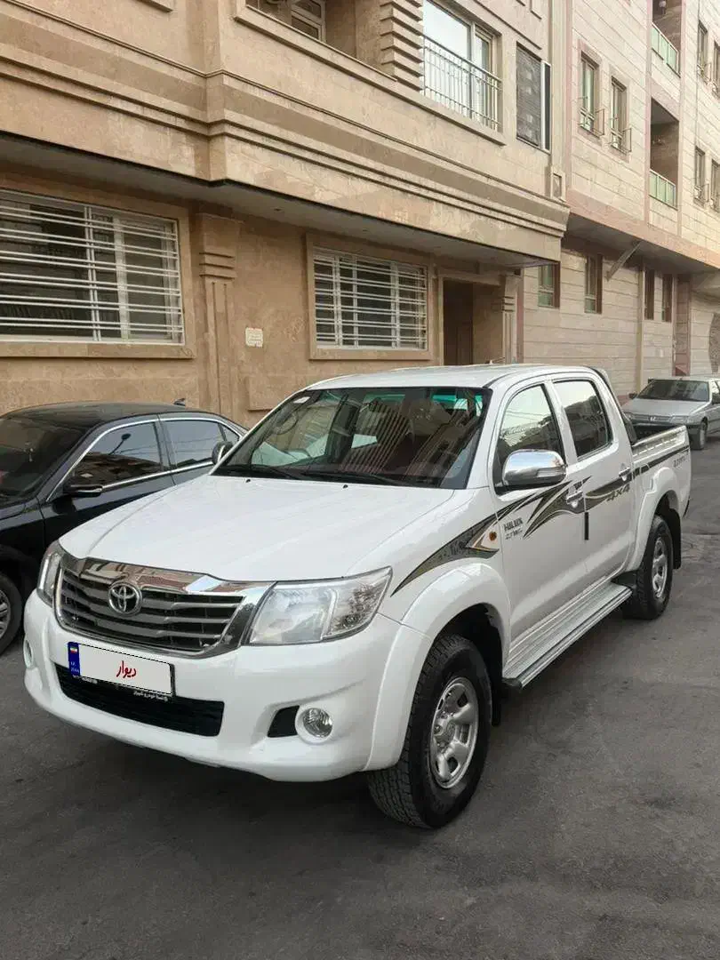 تویوتا هایلوکس ۲۰۱۳|خودرو سواری و وانت|شیراز, سیلو|دیوار