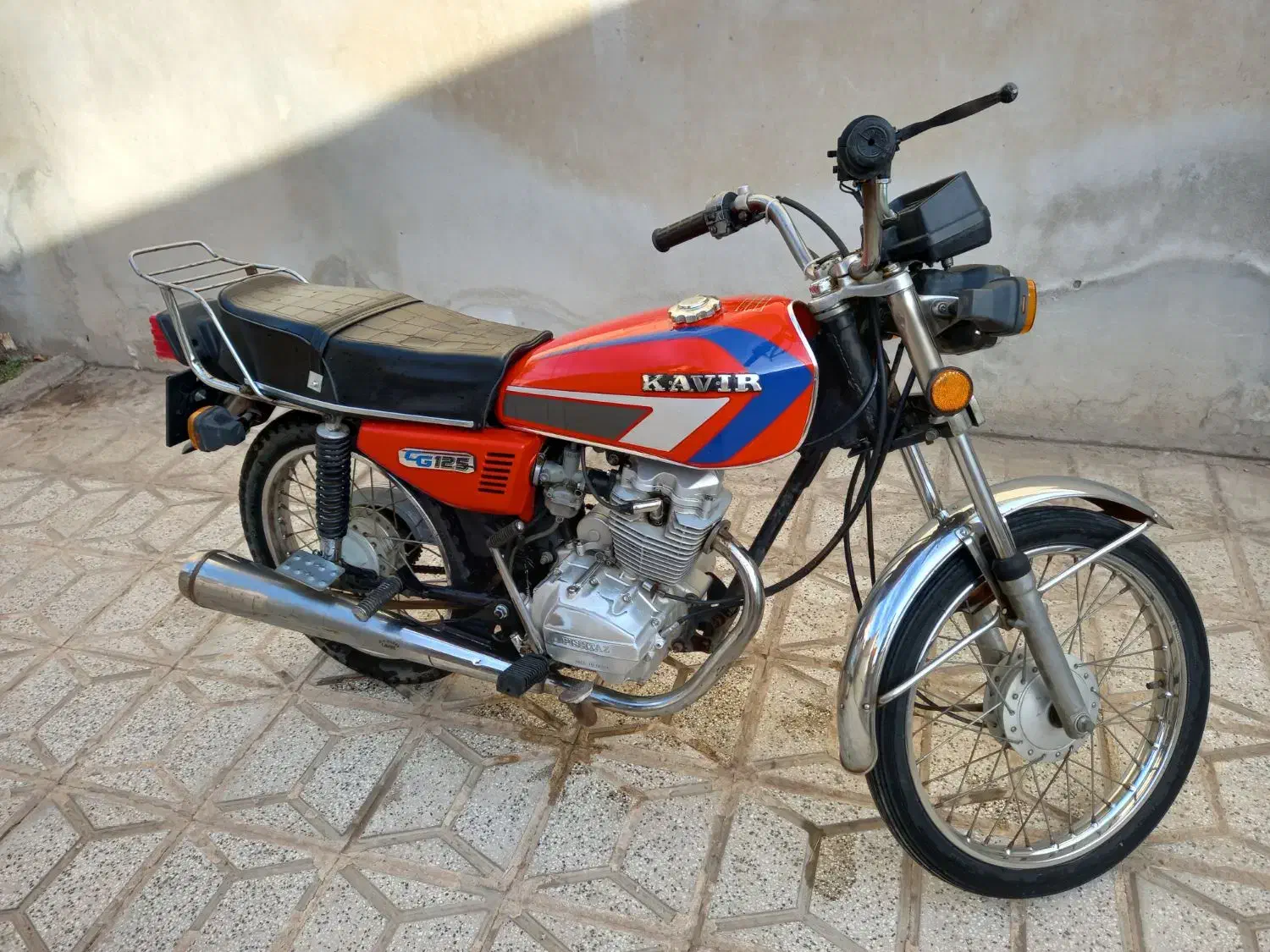 موتور حدود ۸ ساله تو پارگینگ خواب بود  همه فابریک|موتورسیکلت|نیشابور, شهرک بهارستان|دیوار