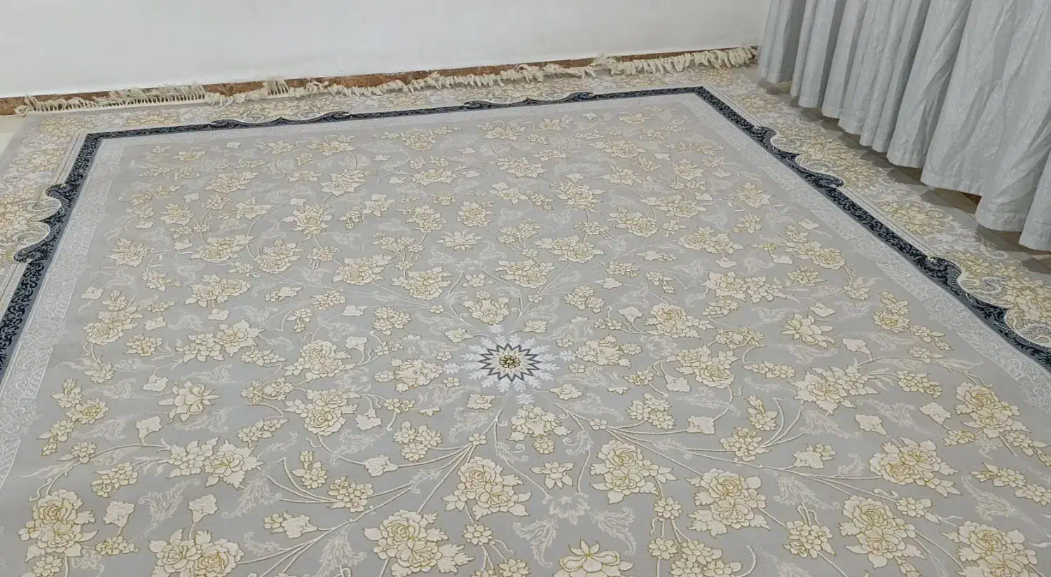 فرش 12متری|فرش|اندیشه, شهرک مریم|دیوار