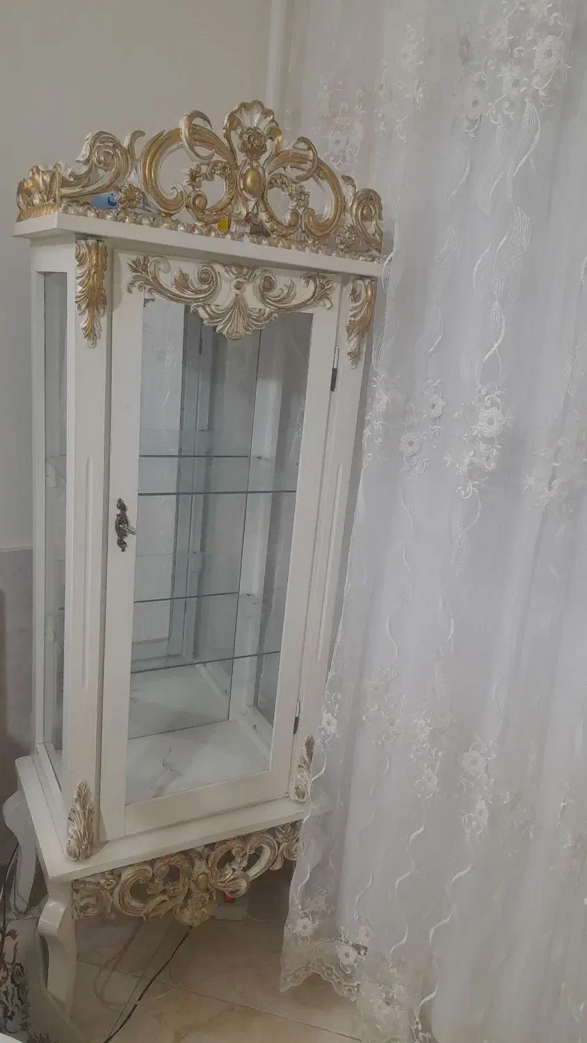 بوفه نونو|بوفه، ویترین، کنسول|شهریار, کرد امیر|دیوار