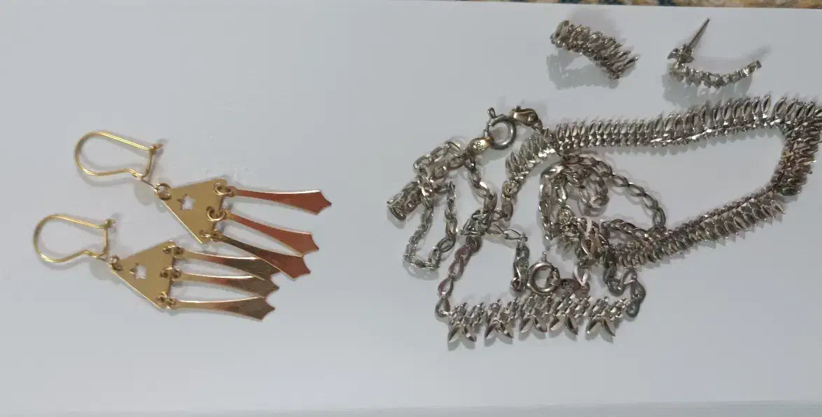 مقداری طلا در حد نو|جواهرات|زنجان, |دیوار