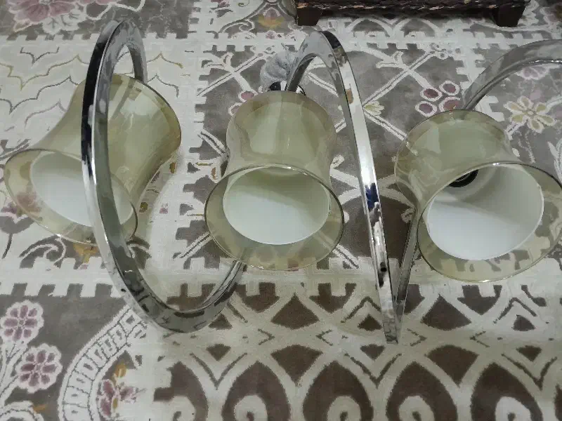 لوستر سه شاخه ای|لوستر و چراغ آویز|ری, اقدسیه|دیوار