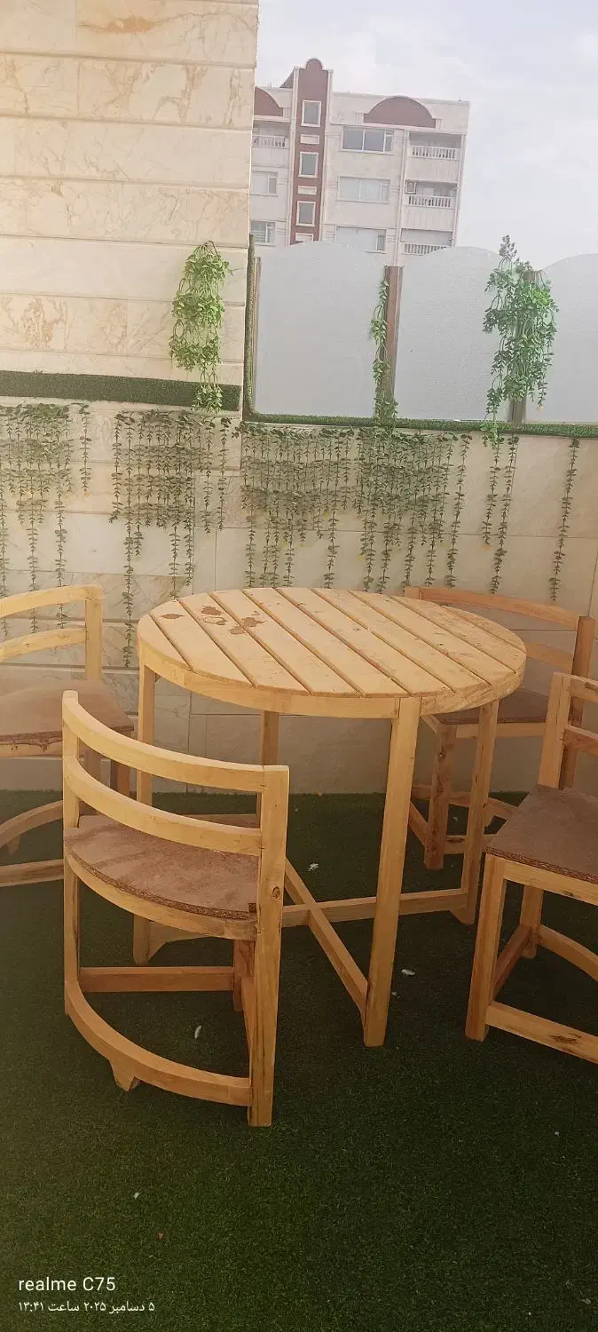 میز و صندلی|میز و صندلی غذاخوری|کاشمر, |دیوار