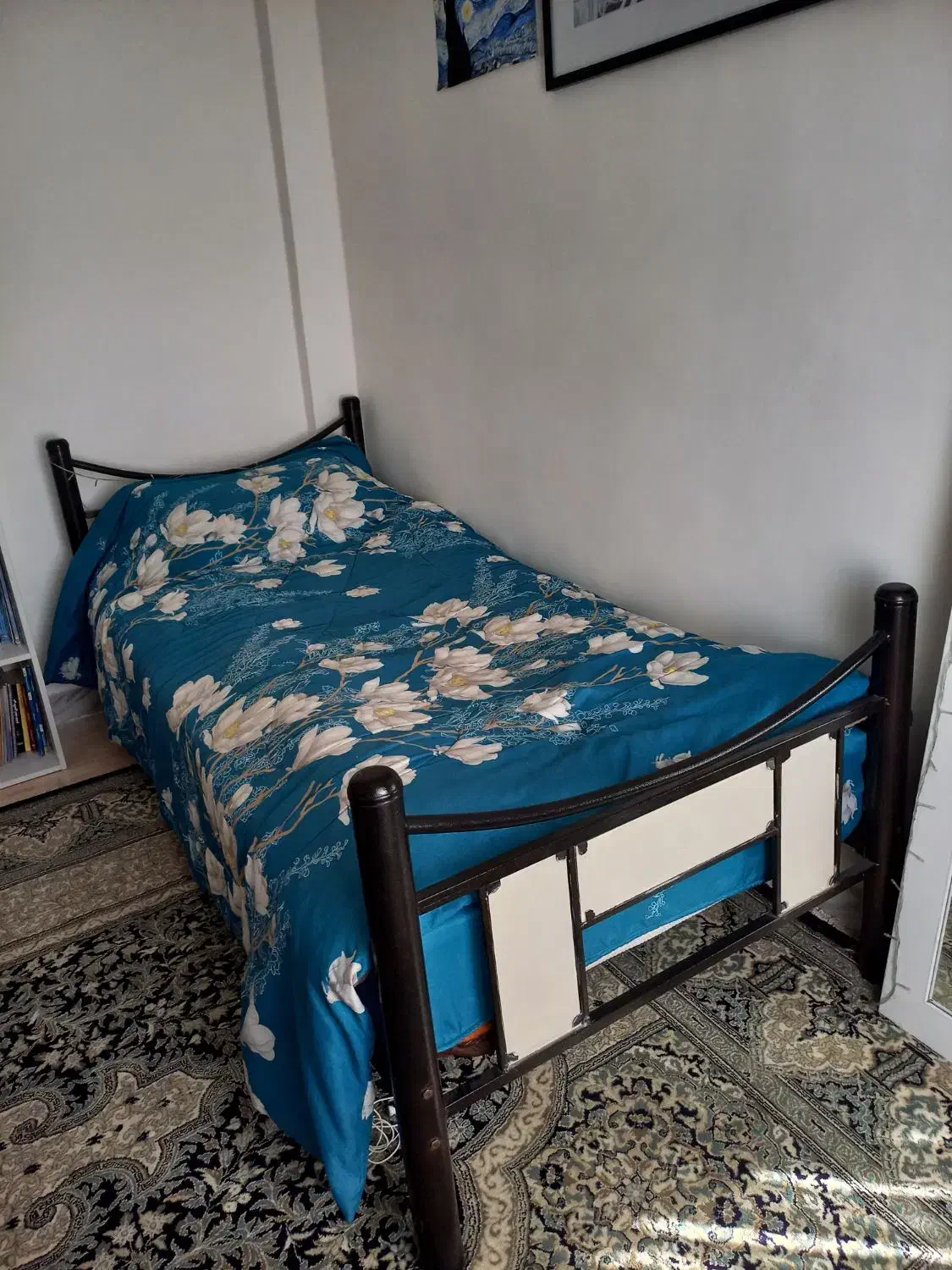 تخت فلزی و خوشخواب|تخت و سرویس خواب|مهاجران, |دیوار