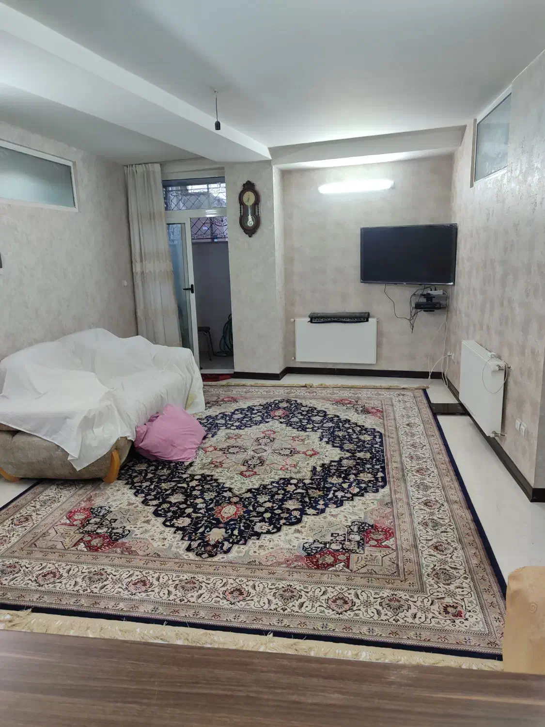 آپارتمان دوخوابه .دارای آسانسور وانباری.تراس کوچک|فروش آپارتمان|اصفهان, شهشهان|دیوار