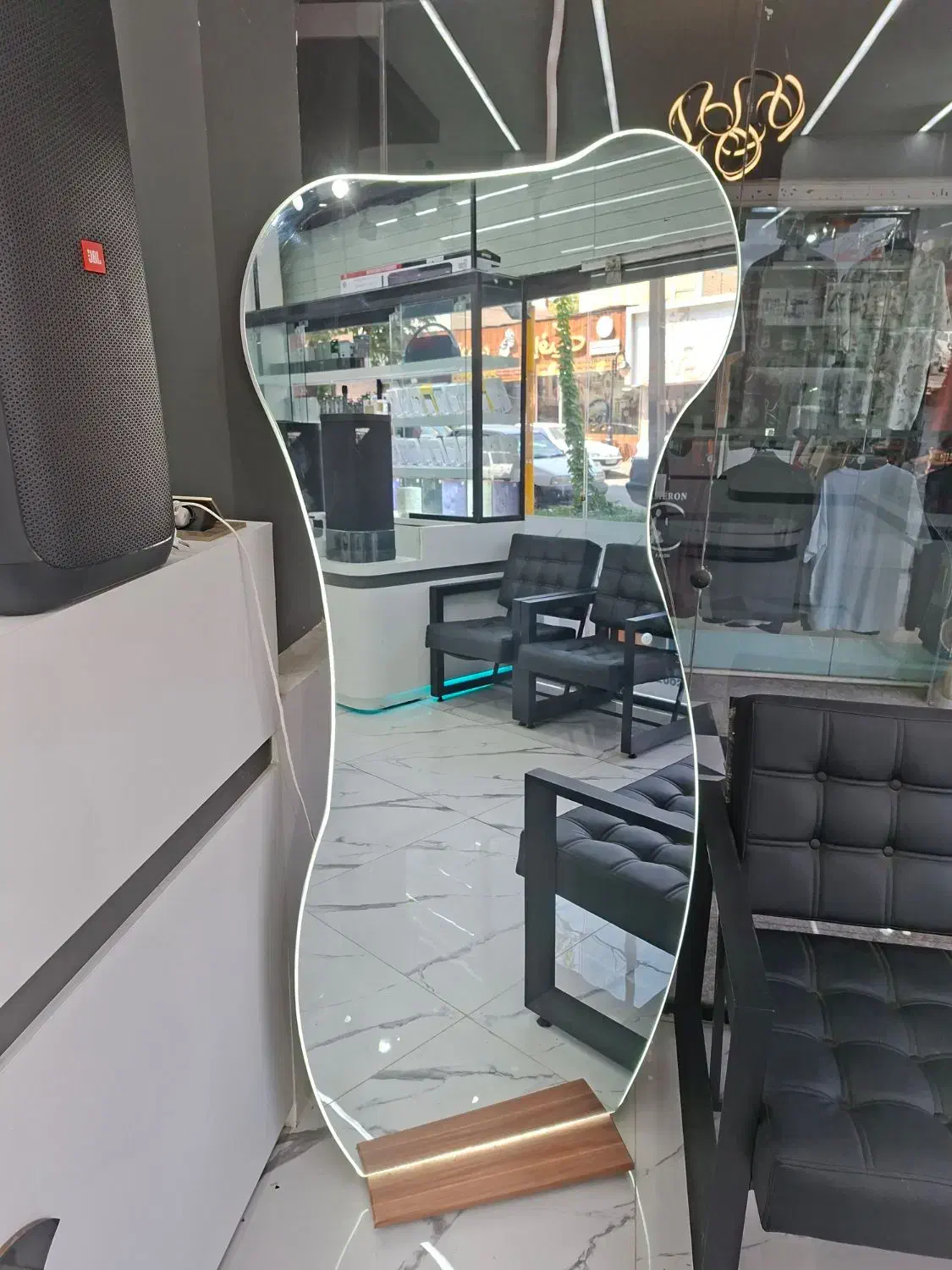 میز و صندلی و دکوراسیون به فروش میرسد|فروشگاه و مغازه|یاسوج, |دیوار