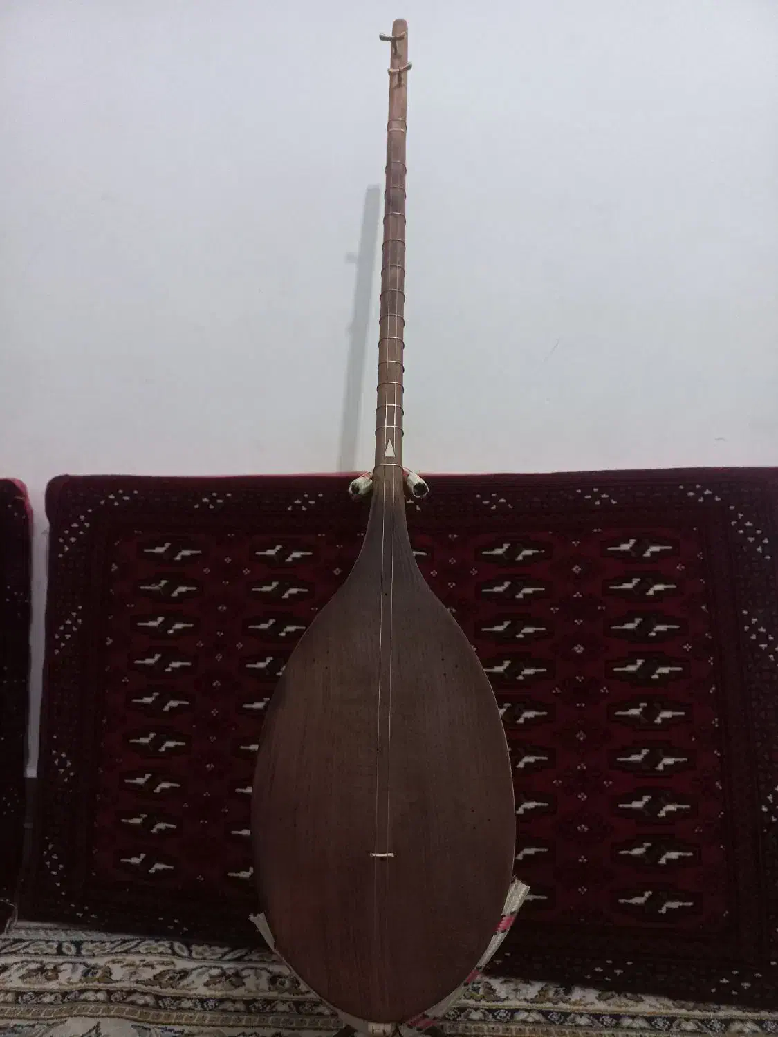 ترکمنی دوتار|سازهای سنتی|کلاله, |دیوار