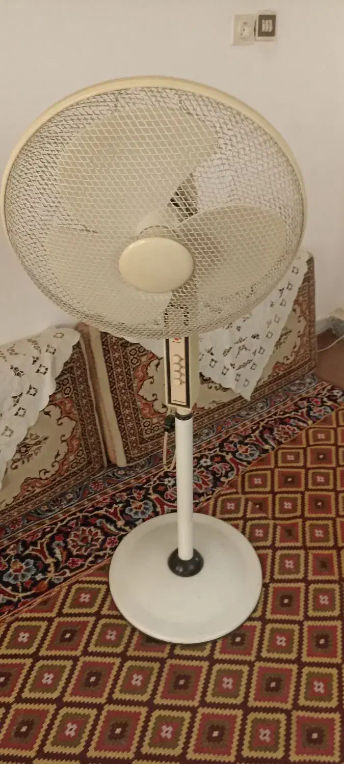 پنکه ایستاده|پنکه و تصفیه‌کنندهٔ هوا|قم, لسانی|دیوار