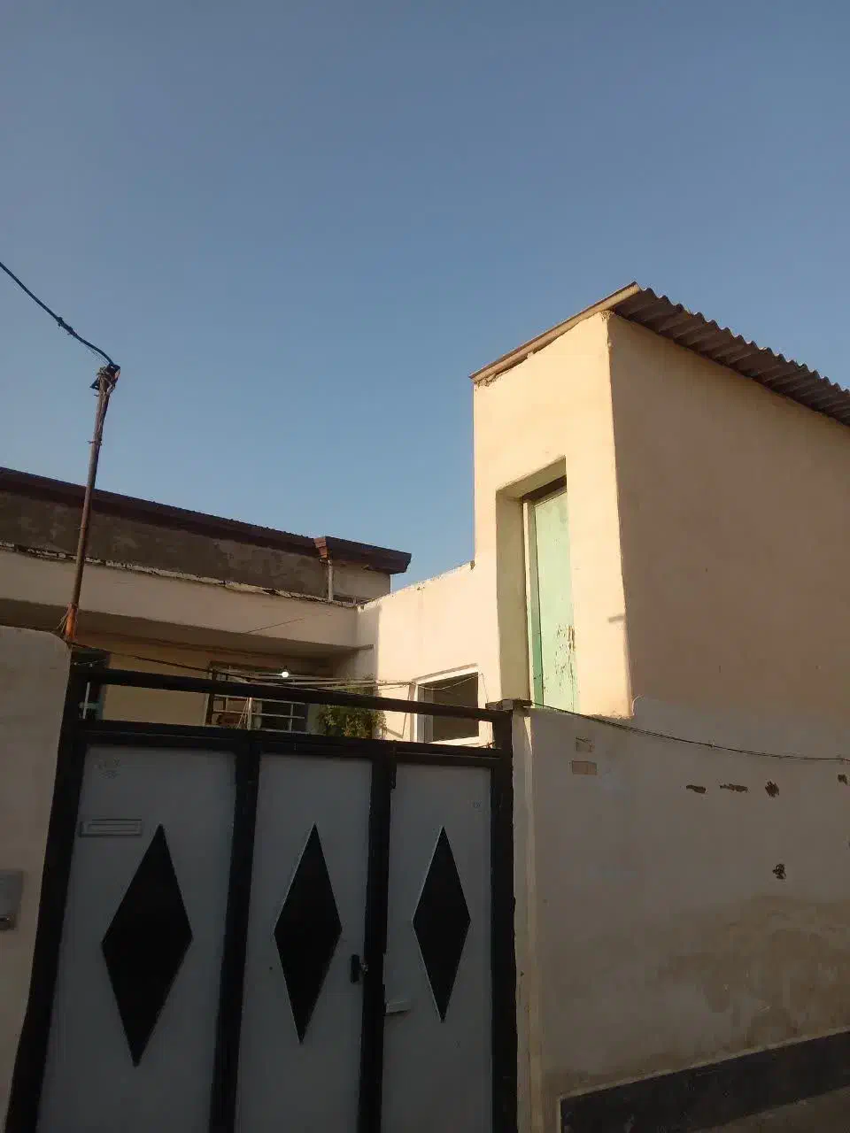 در بزرگ حیاط|مصالح و تجهیزات ساختمان|مشکیندشت, |دیوار