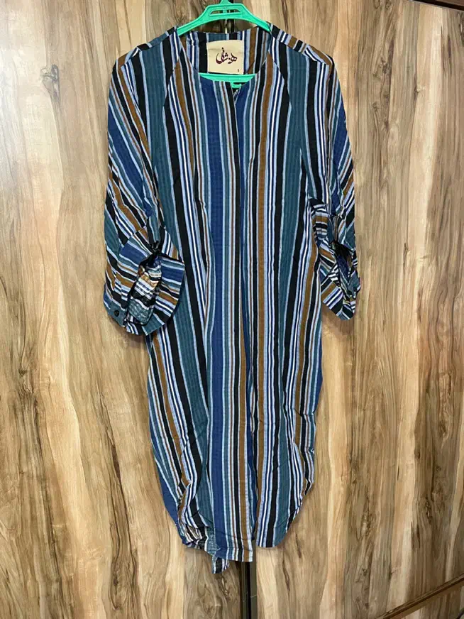 مانتو|لباس|آستانه اشرفیه, |دیوار