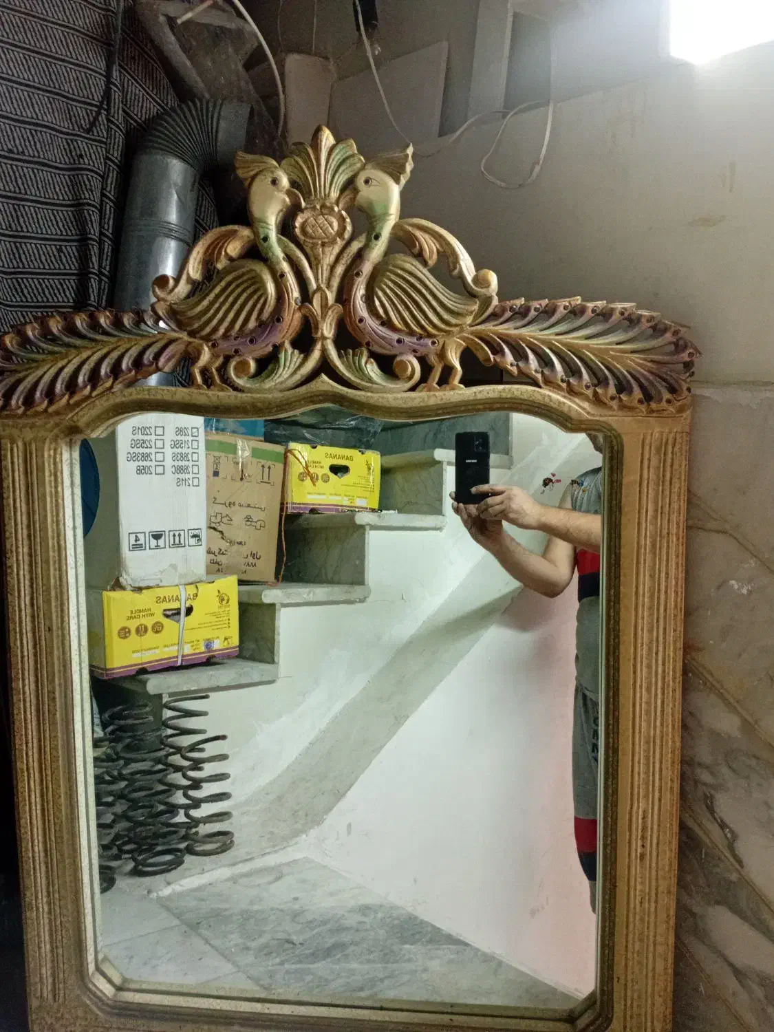 یک عدد آینه|مبلمان خانگی و میز عسلی|کرج, گلشهر|دیوار