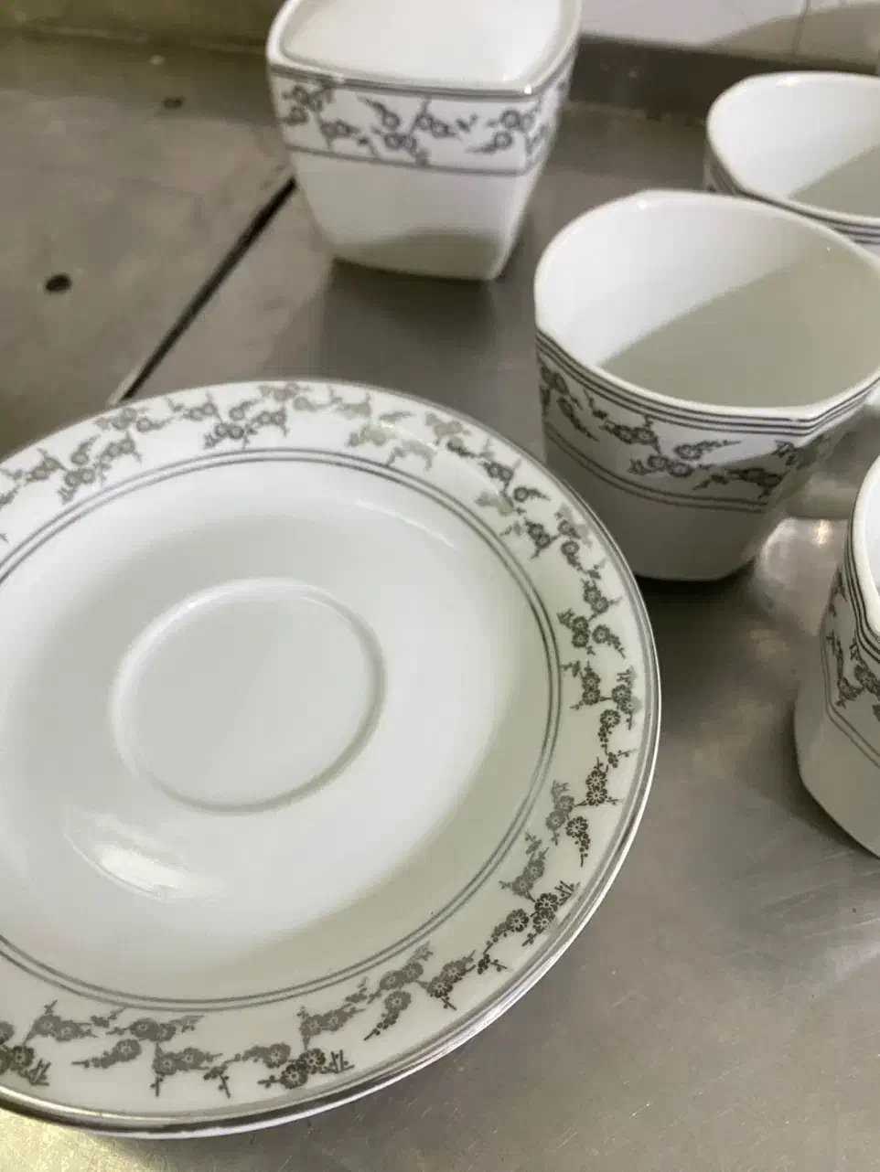 فنجون چای‌خوری|ظروف سرو و پذیرایی|فسا, |دیوار