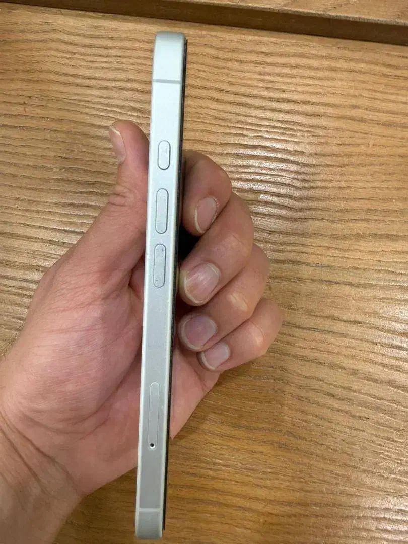 ایفون 16  128 گیگ باطری 100|موبایل|اصفهان, پروین|دیوار