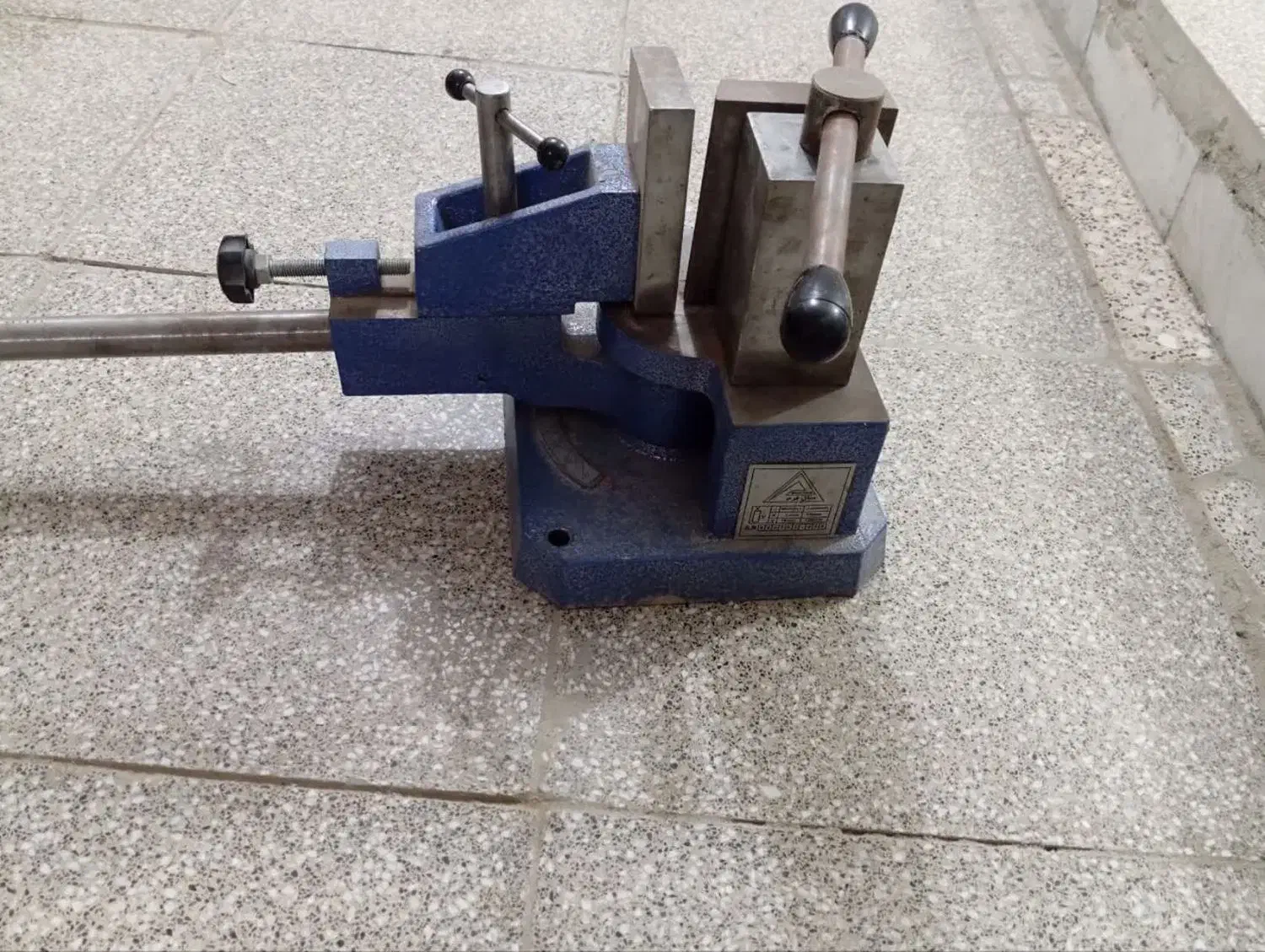 ابزار|ابزارآلات|اشکذر, |دیوار