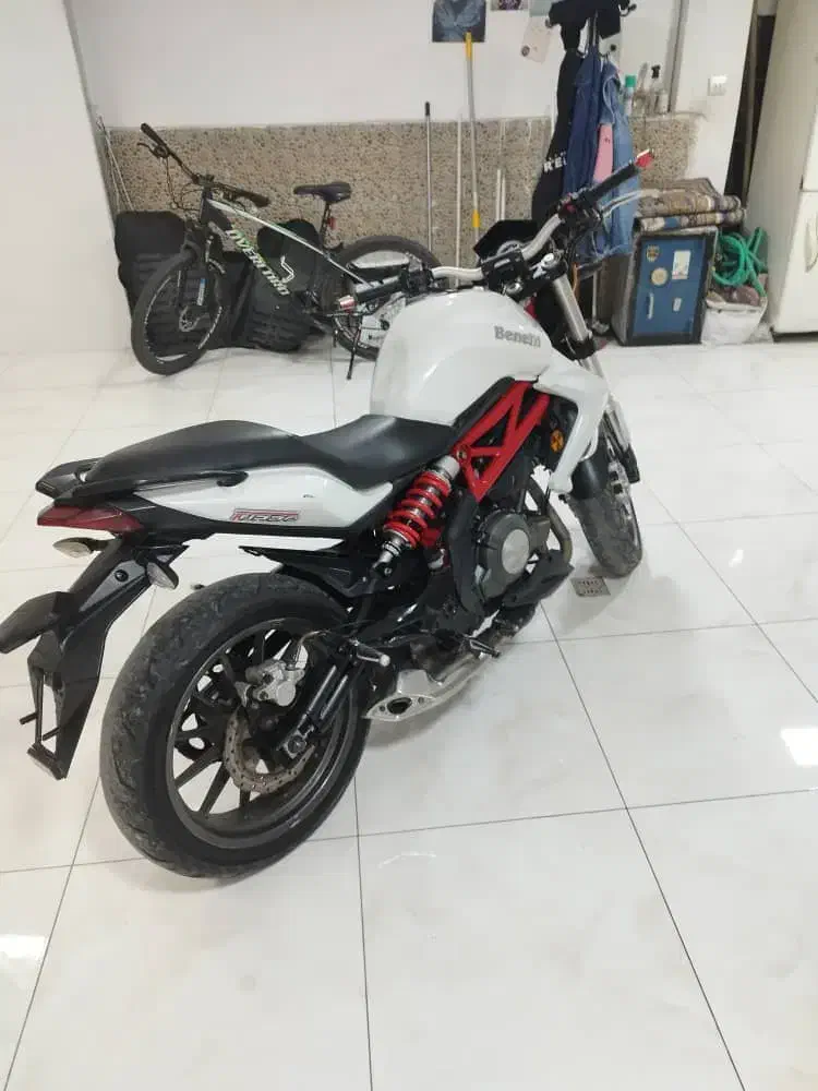 بنلی ۳۰۰ خوش‌قیمت|موتورسیکلت|کیاشهر, |دیوار