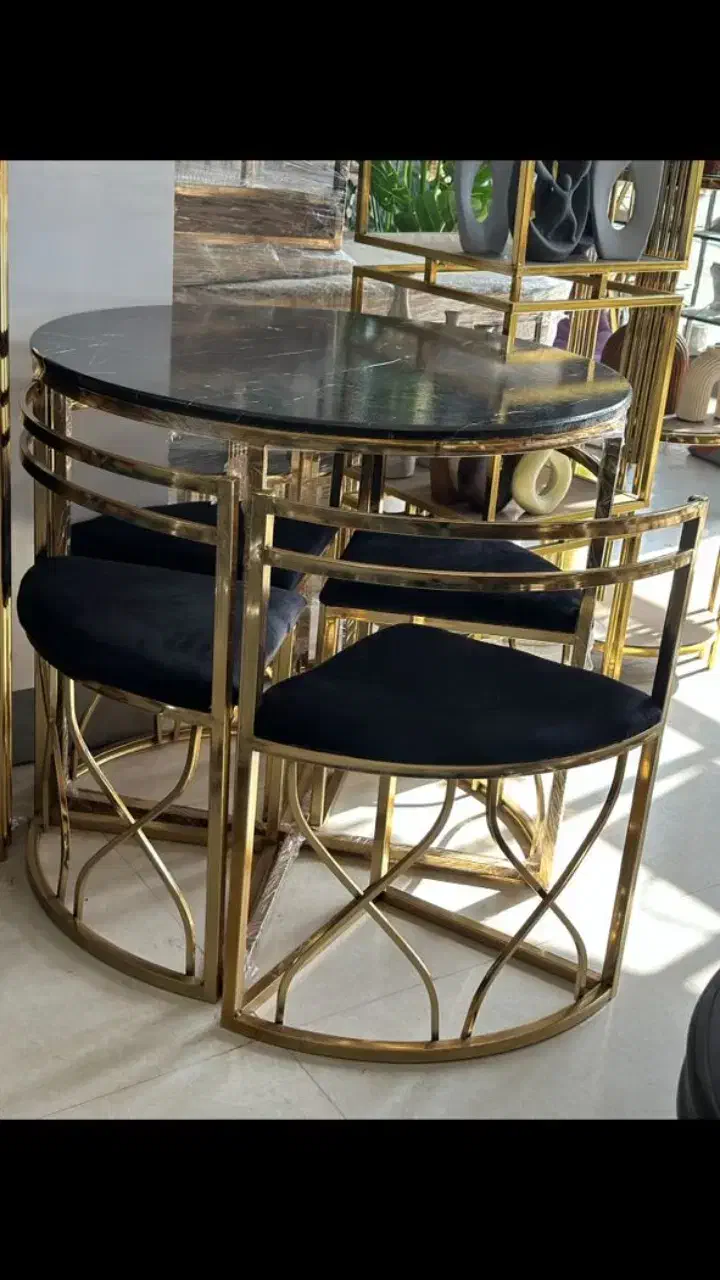 میز غذاخوری  فلزی کم جا چهار نفره|میز و صندلی غذاخوری|بناب, |دیوار