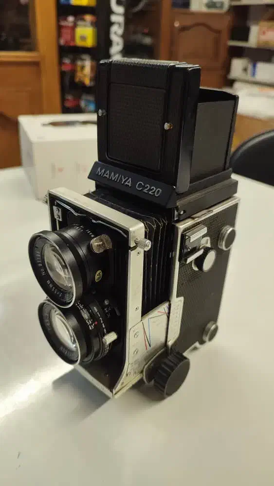 مامیا C220|دوربین عکاسی و فیلم‌برداری|مشهد, ارشاد|دیوار