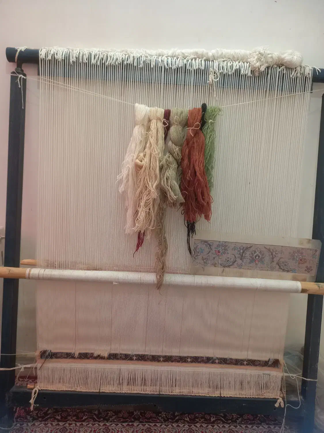 دار قالی|صنایع دستی و سایر لوازم تزئینی|اصفهان, قلعه جوم|دیوار