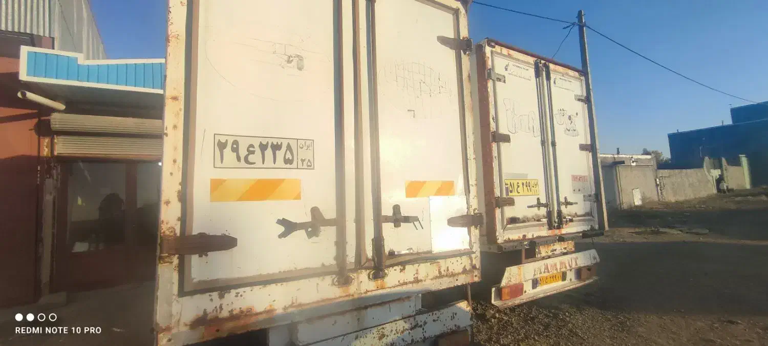 اذرخش یخچالدارموتوربنز مدل ۱۳۸۳و ۱۳۸۱پرکینزموتور|خودرو سنگین|سراب, |دیوار