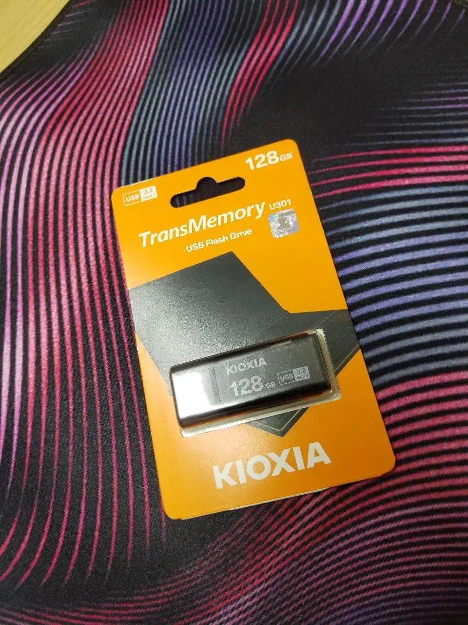 فلش 128 کیوکسا سرعت بالا با گارانتی مادام|قطعات و لوازم جانبی رایانه|شیروان (خراسان), |دیوار