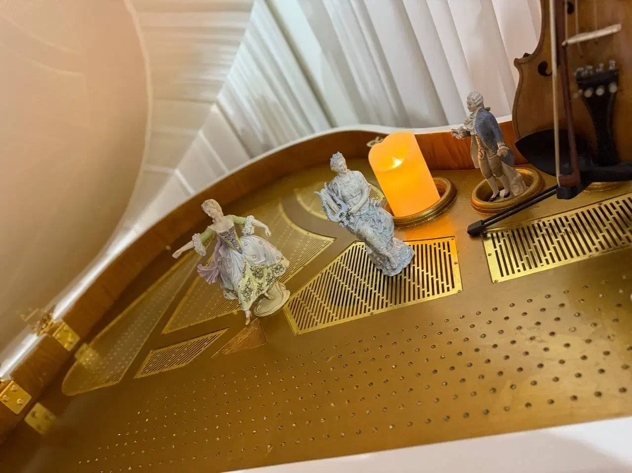 پیانو گرند ۱۶۰ سانت|پیانو، کیبورد، آکاردئون|تهران, حبیب الله|دیوار