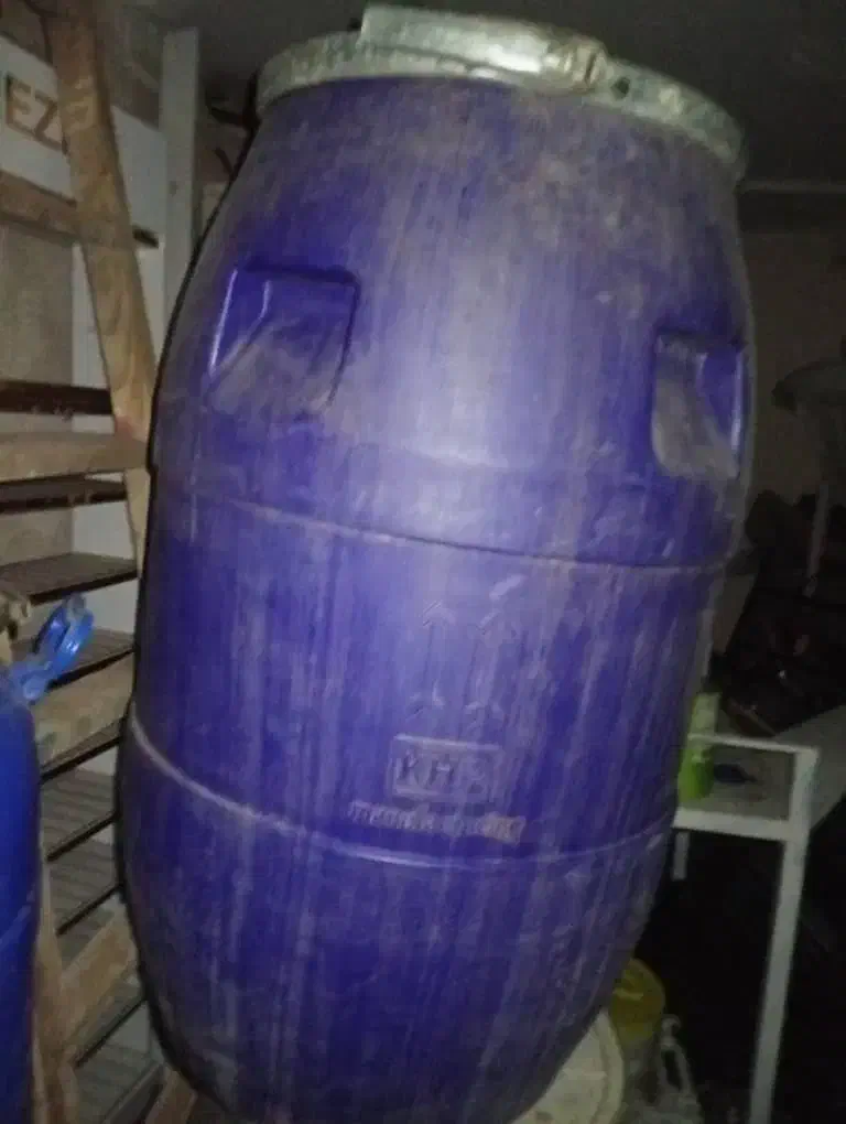 بشکه خارجی بزرگ|ظروف نگهدارنده، پلاستیکی، یک‌بارمصرف|قزوین, |دیوار