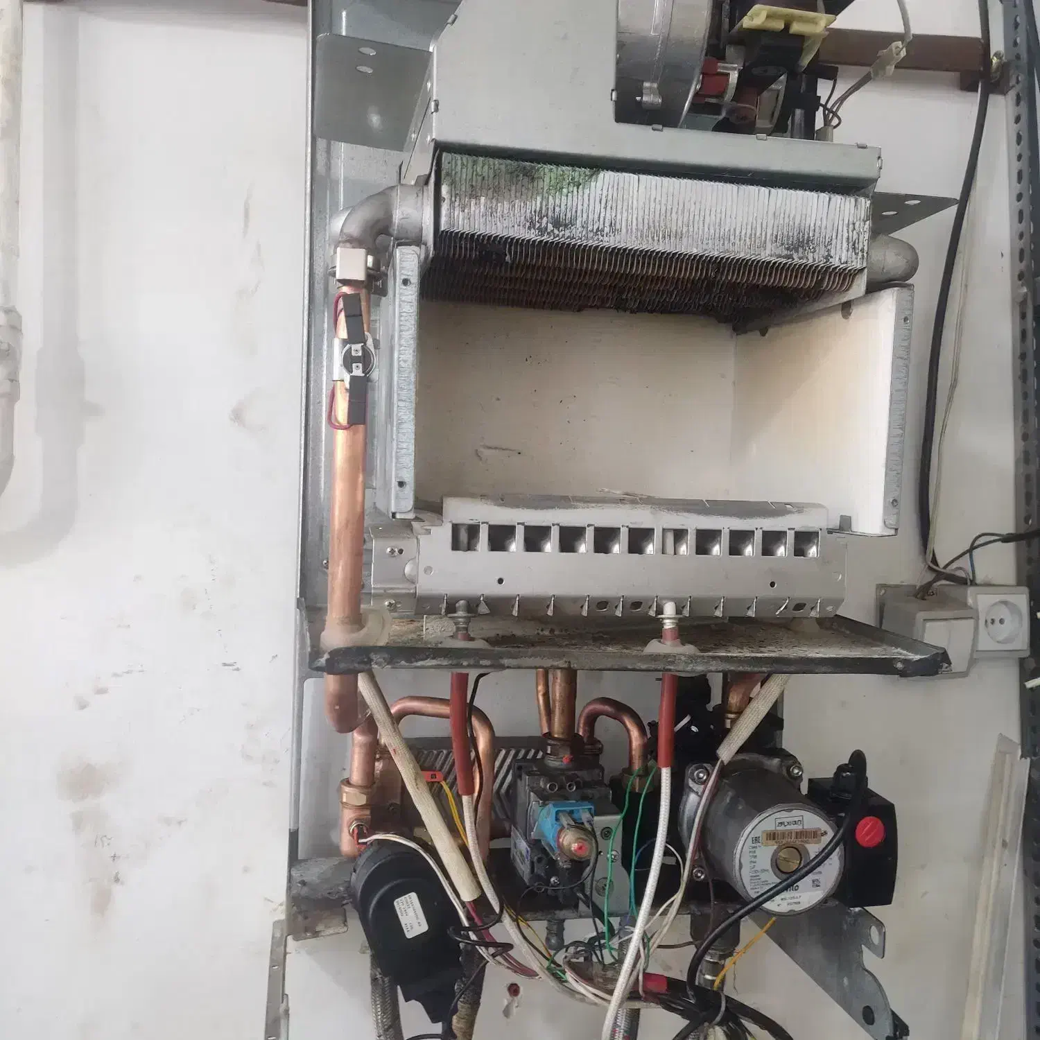 تعمیر پکیج|آبگرمکن، پکیج، شوفاژ|هشتگرد, فاز ۳ مهستان|دیوار