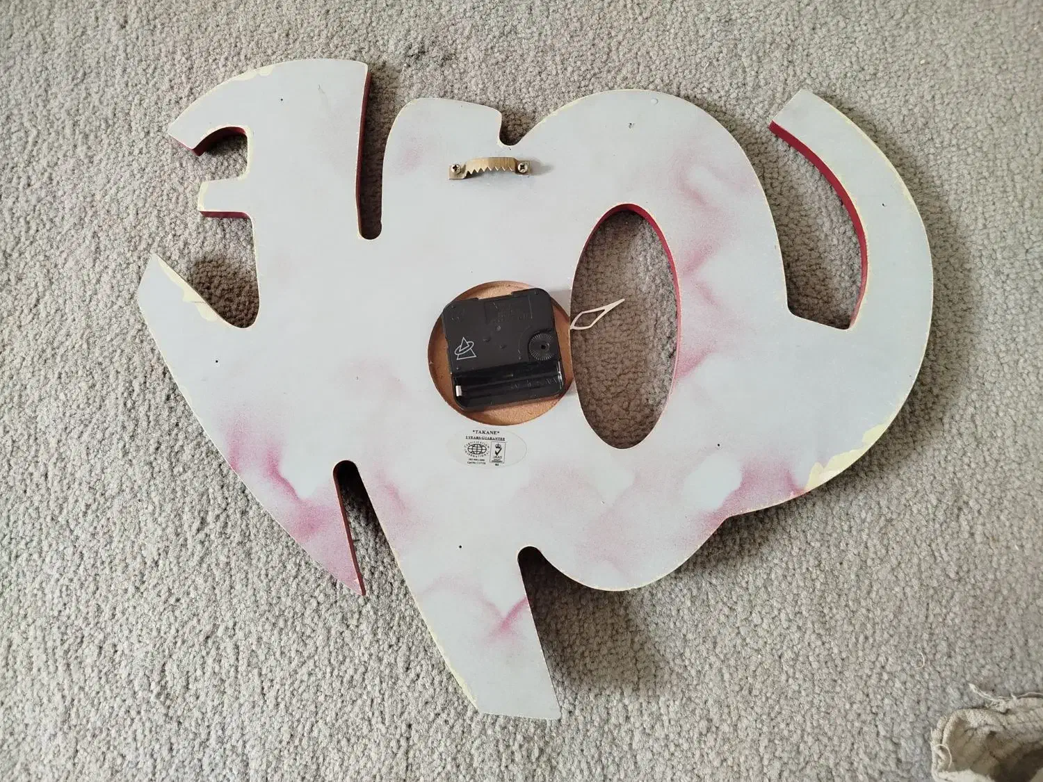 ساعت دیواری طرح love|ساعت دیواری و تزئینی|شاهین‌شهر, شهرک منازل چوبی|دیوار