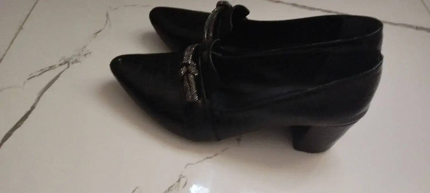 کفش|کیف، کفش، کمربند|خرمآباد, |دیوار