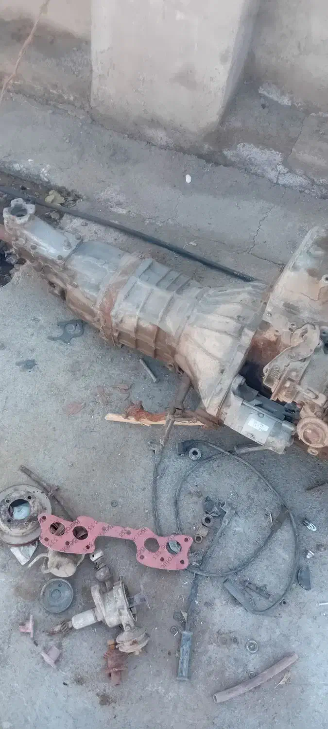موتور و گیربکس تویوتا ۲۴۰۰ سی سی تازه تعمیر|قطعات یدکی و لوازم جانبی|زید آباد, |دیوار