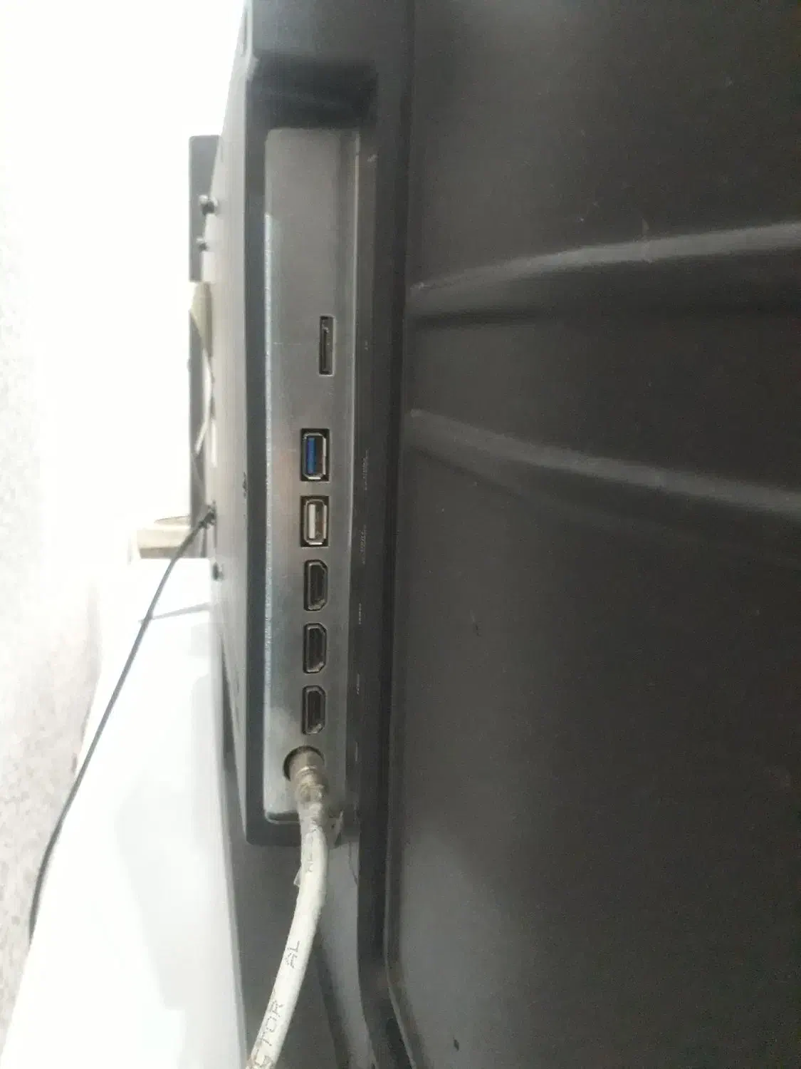 تلویزیون ۵۰اینچ قیمت توافقی|تلویزیون و پروژکتور|سبزوار, پاسداران|دیوار