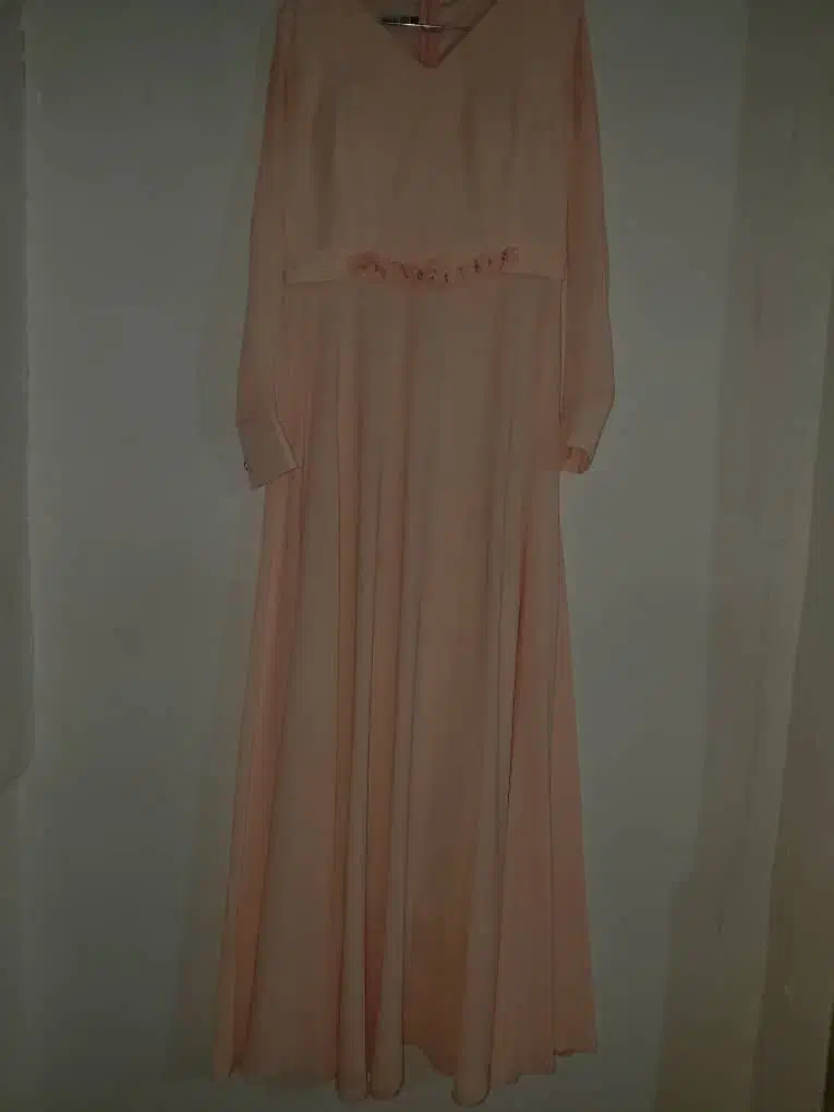 پیراهن|لباس|پلدختر, |دیوار