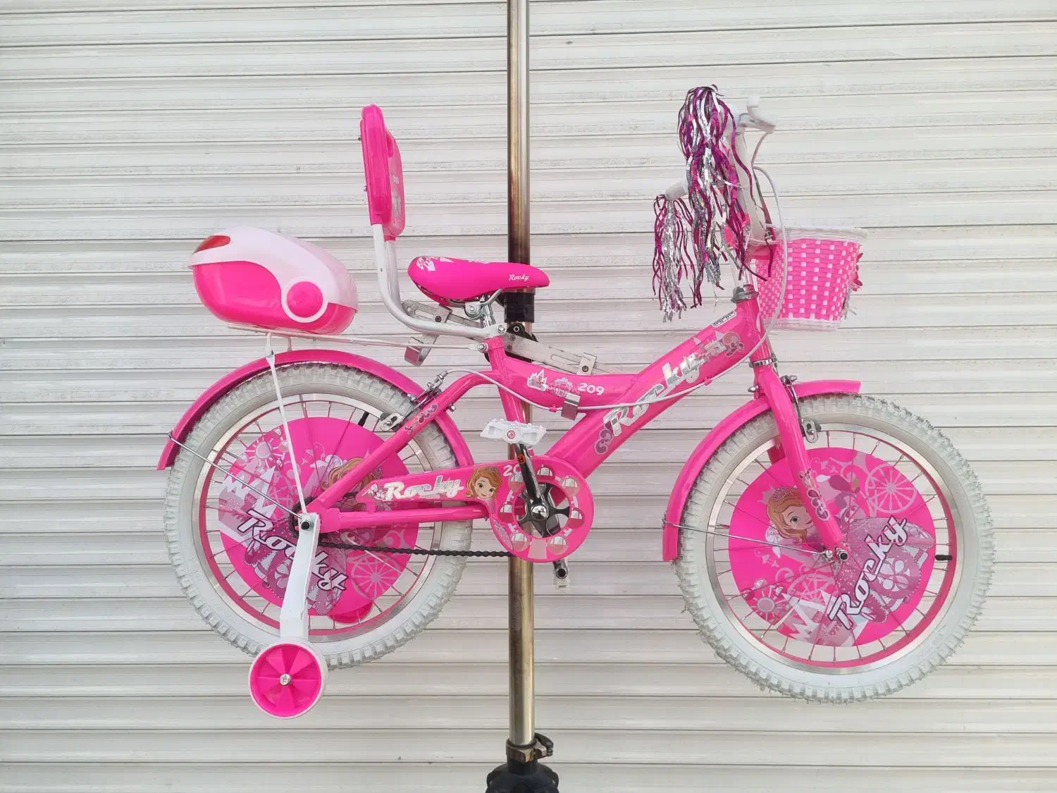 دوچرخه20راکی ROCKYدخترانه السا وآناطوقه آلمینیوم|دوچرخه، اسکیت، اسکوتر|تهران, بهارستان|دیوار