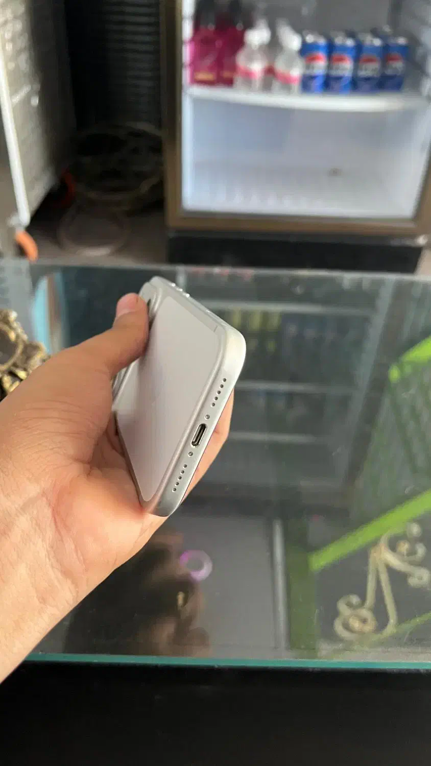 17 پرو خشک خشک بیس ملیون زیر قیمت|موبایل|ایرانشهر, |دیوار