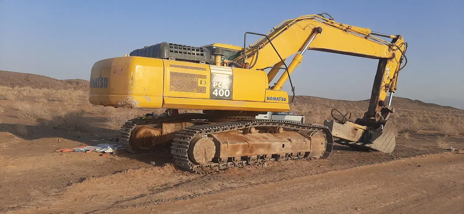 بیل ۴۰۰ کوماتسو مدل ۲۰۰۸|خودرو سنگین|مرودشت, سهلآباد|دیوار