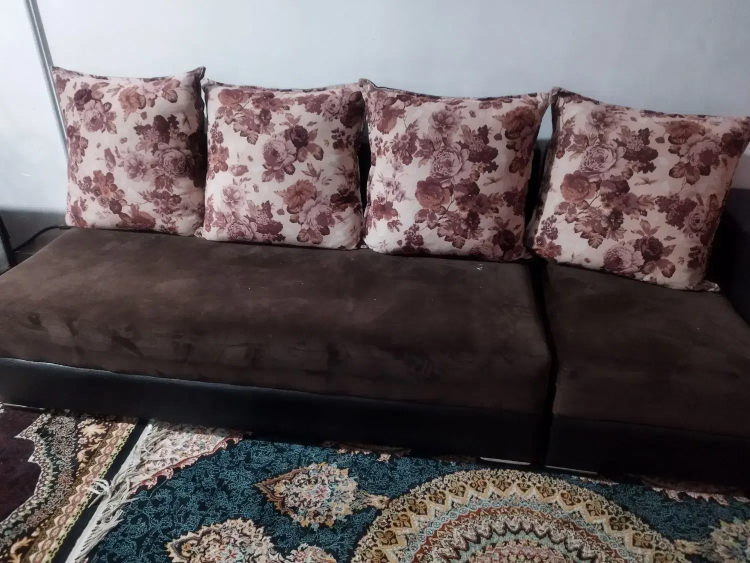 مبلمان هشت نفره به دلیل مهاجرت|مبلمان خانگی و میز عسلی|هشتگرد, سیف آباد|دیوار