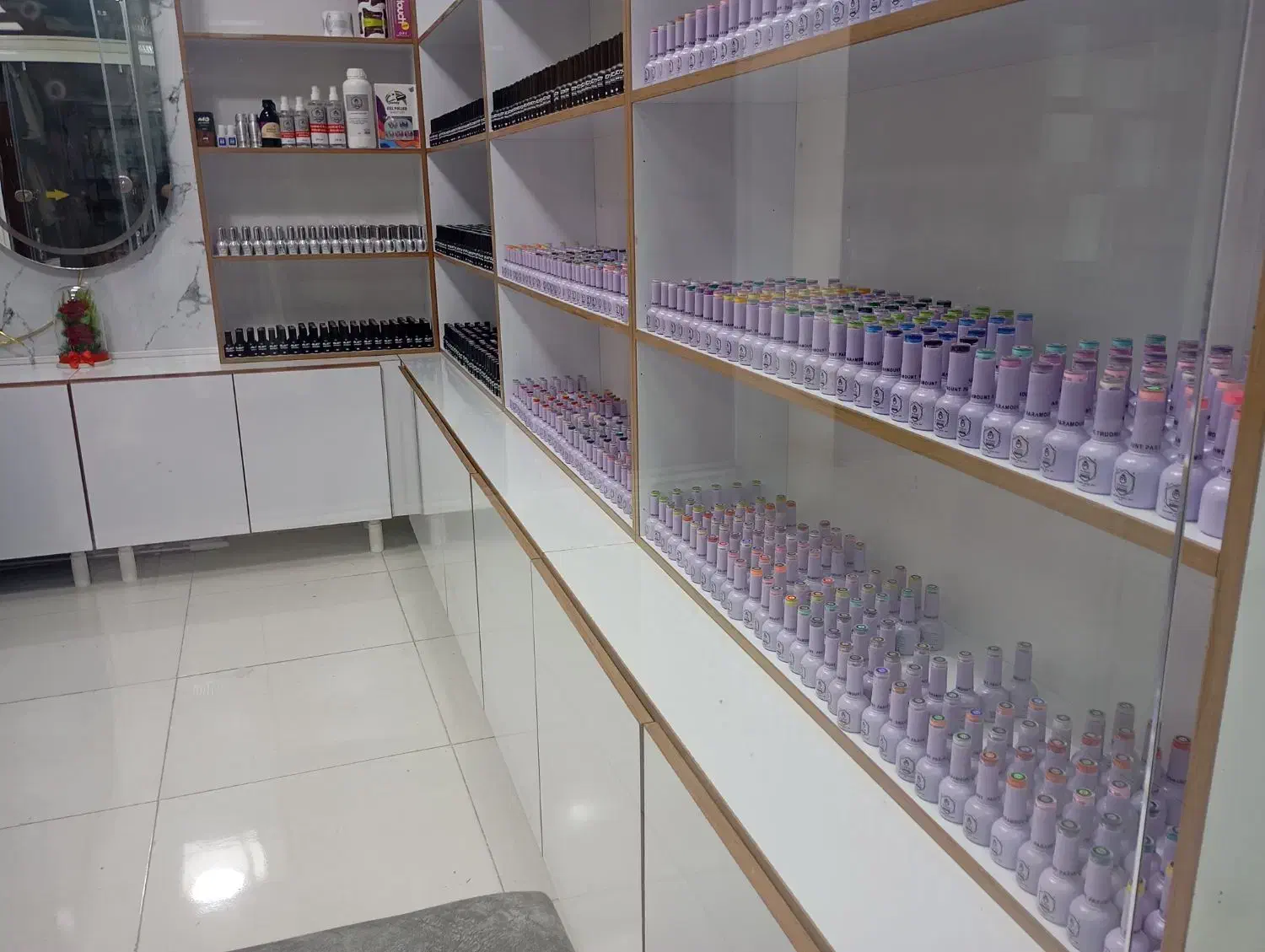 اولین فروشگاه تخصصی لوازم کاشت ناخن|آرایشگاه و سالنهای زیبایی|نورآباد, |دیوار