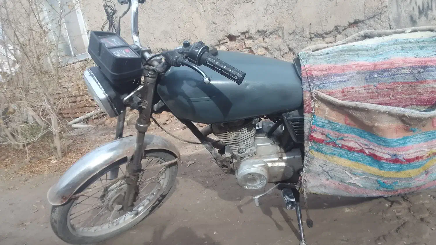 موتور|موتورسیکلت|انبارآلوم, |دیوار