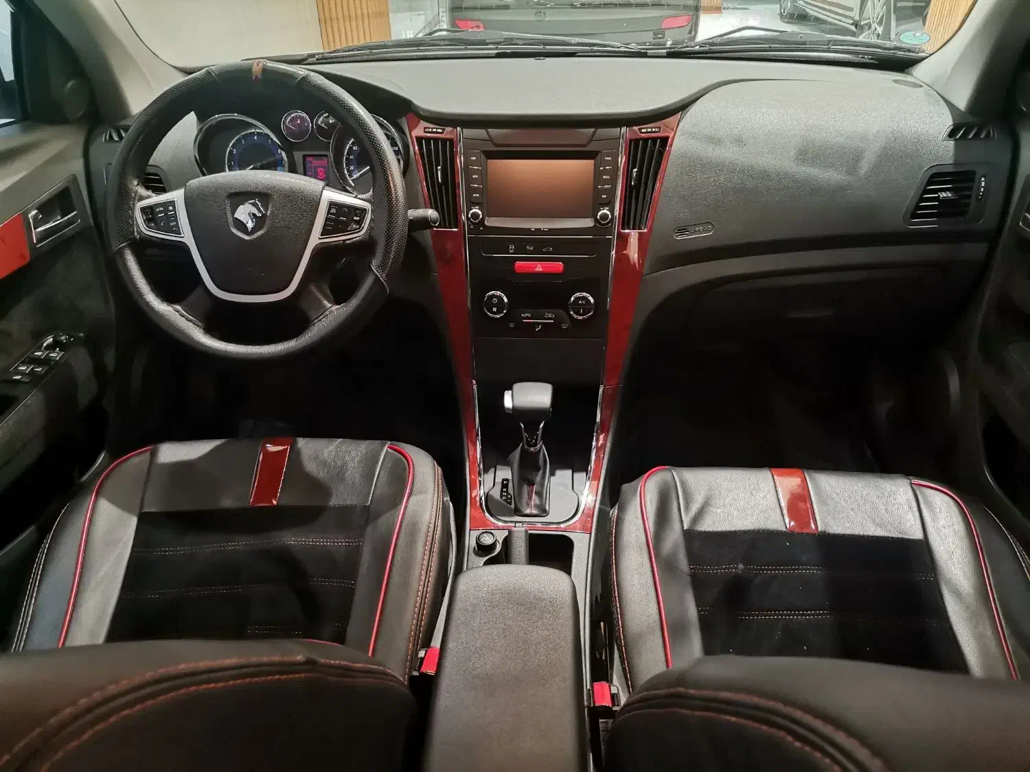 دنا پلاس اتومات فول. تمام فابریک. کارکرد 26هزار|خودرو سواری و وانت|شیراز, سینما سعدی|دیوار