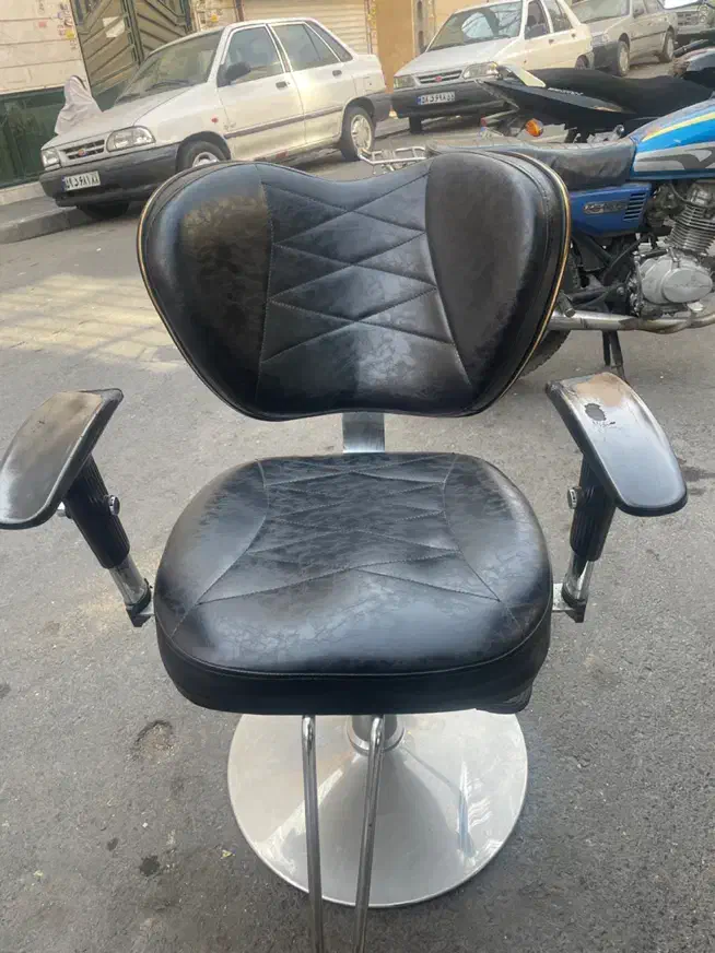 صندلی ارایشگاه|آرایشگاه و سالن‌های زیبایی|ری, شهادت|دیوار