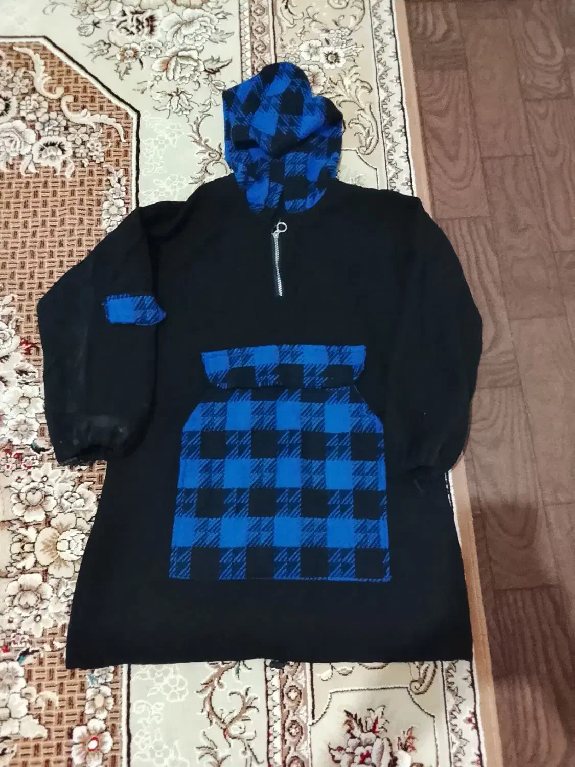 مانتوبافت|لباس|خاش, |دیوار