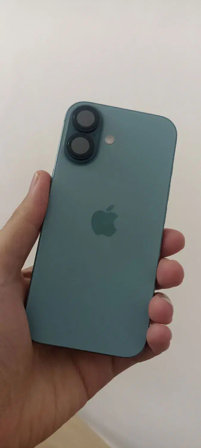 آیفون ۱۶ نرمال بدون ریجستر در حد|موبایل|ارومیه, |دیوار