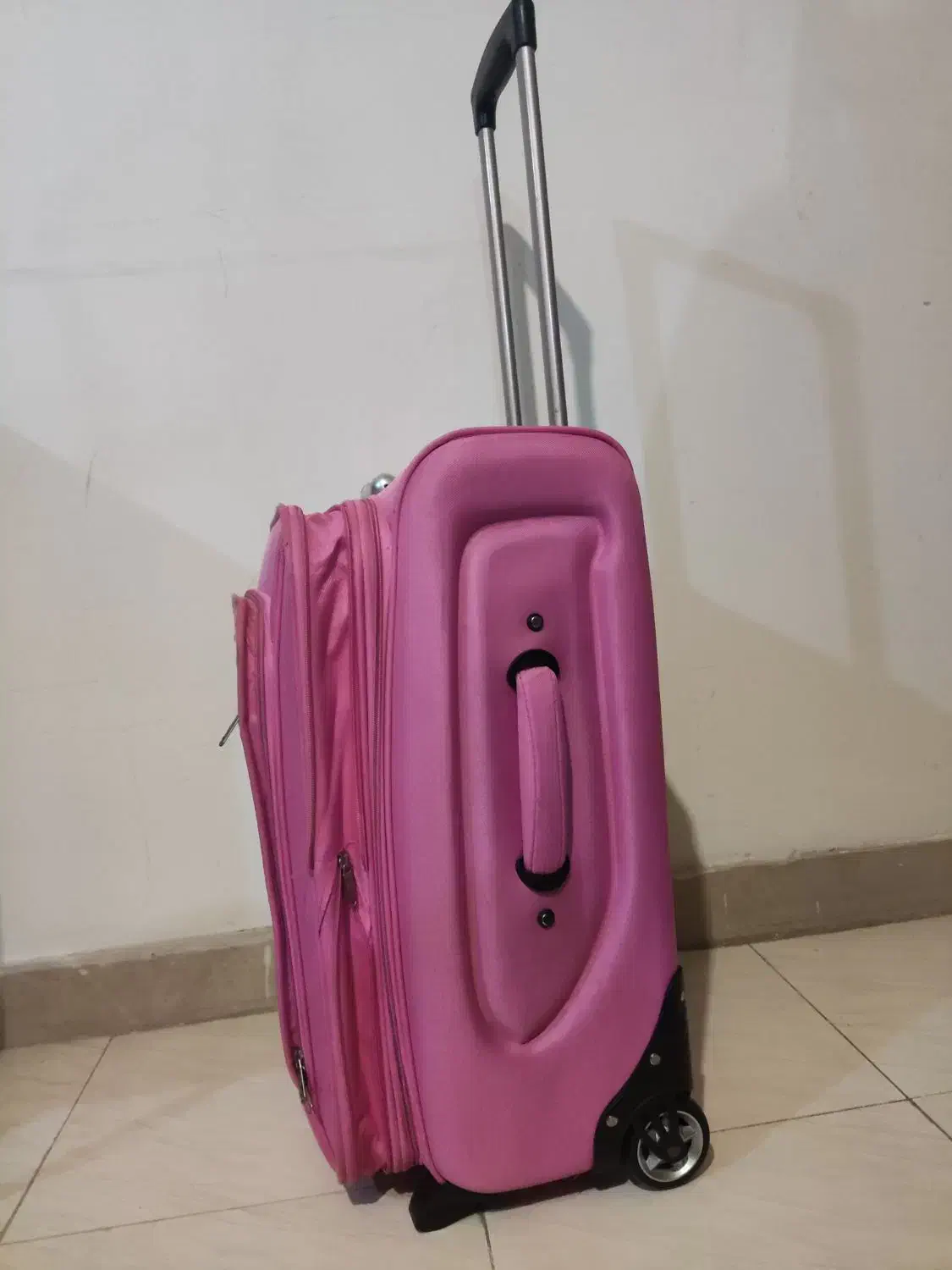 چمدان چرخ دار نو|کیف، کفش، کمربند|اندیشه, شهرک صدف|دیوار