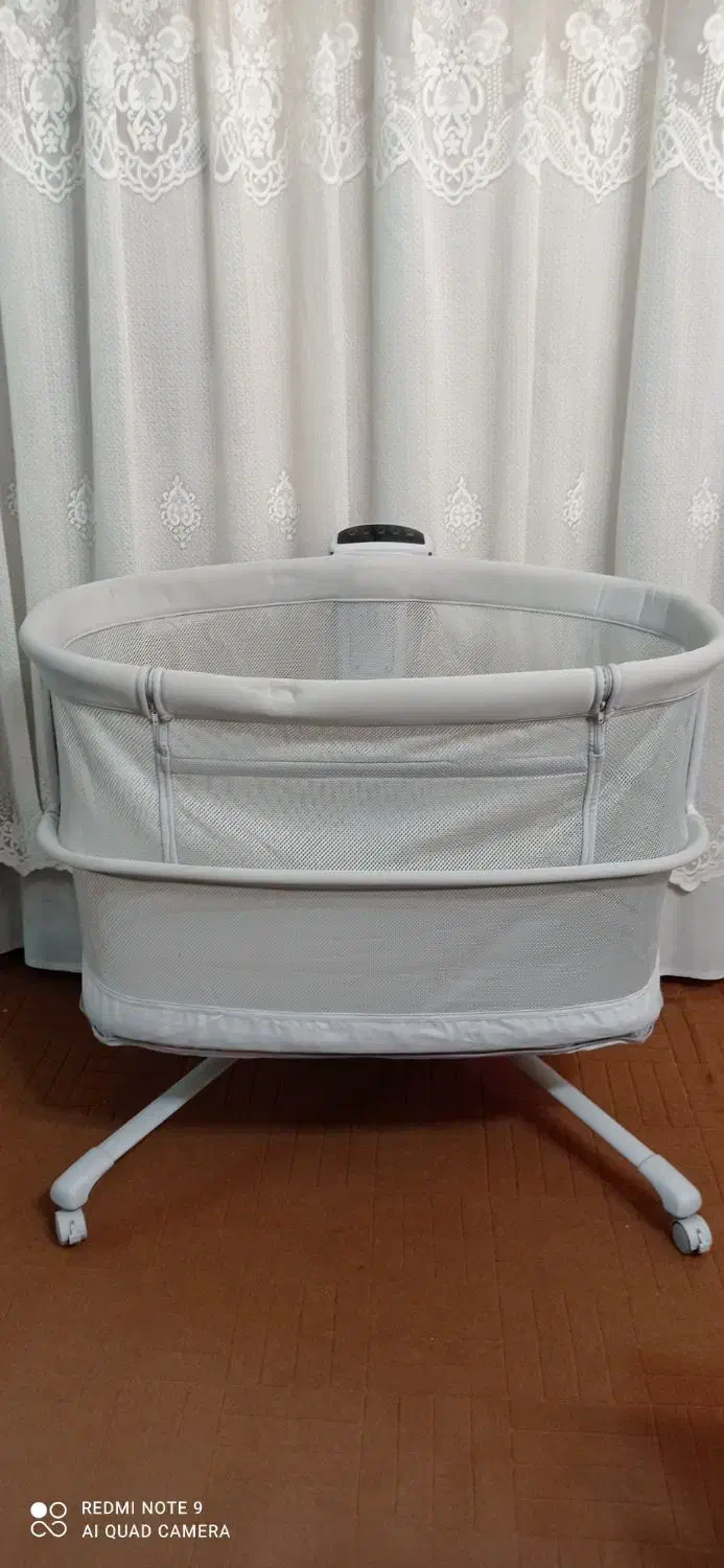 تخت کنار مادر و گهواره برقی ماستلا|تخت و صندلی بچه|قم, باجک سه|دیوار