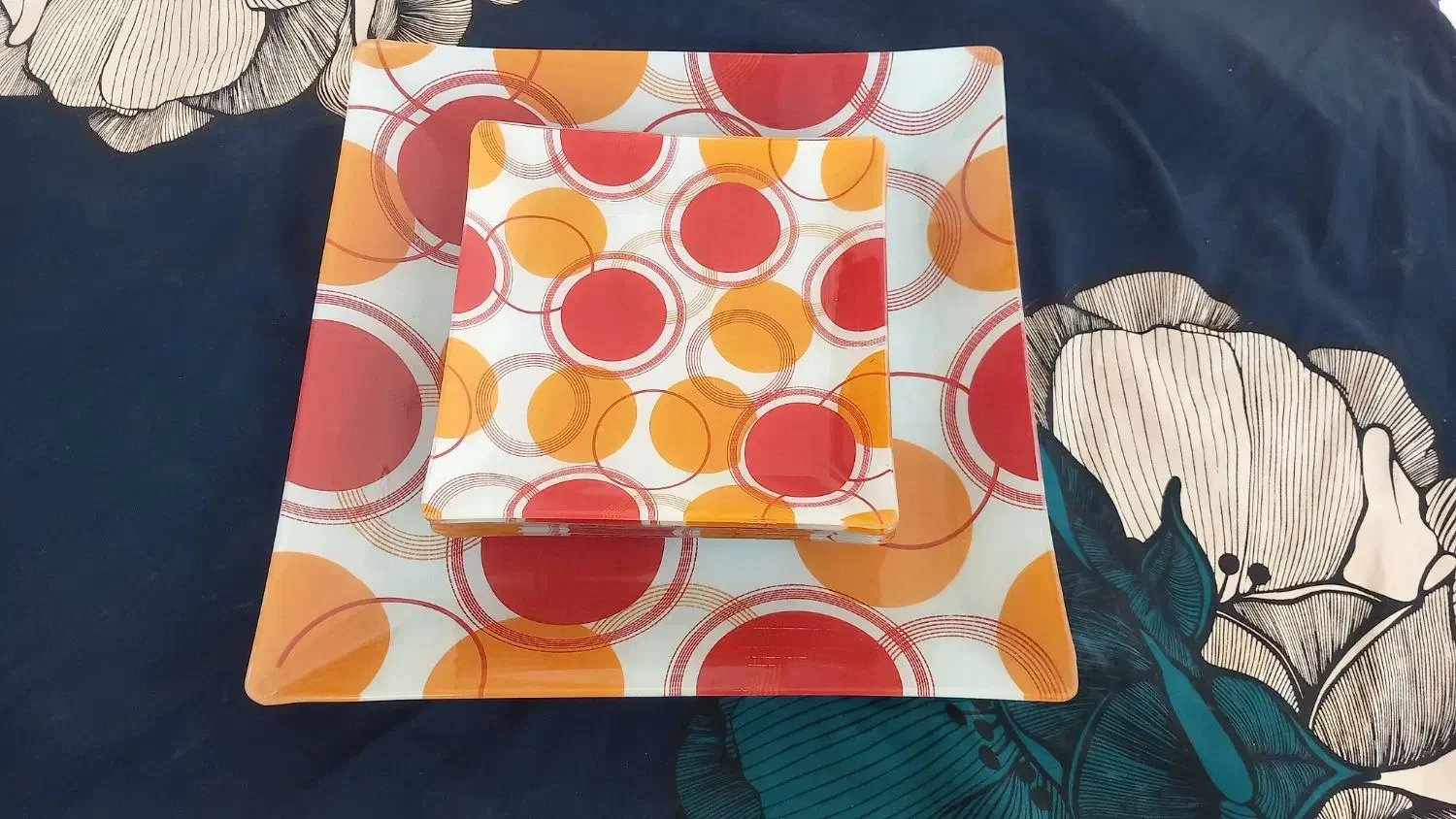 ۳ عدد سرویس پذیرایی به فروش می‌رسد بدون استفاده|ظروف سرو و پذیرایی|تربت‌حیدریه, رجایی|دیوار