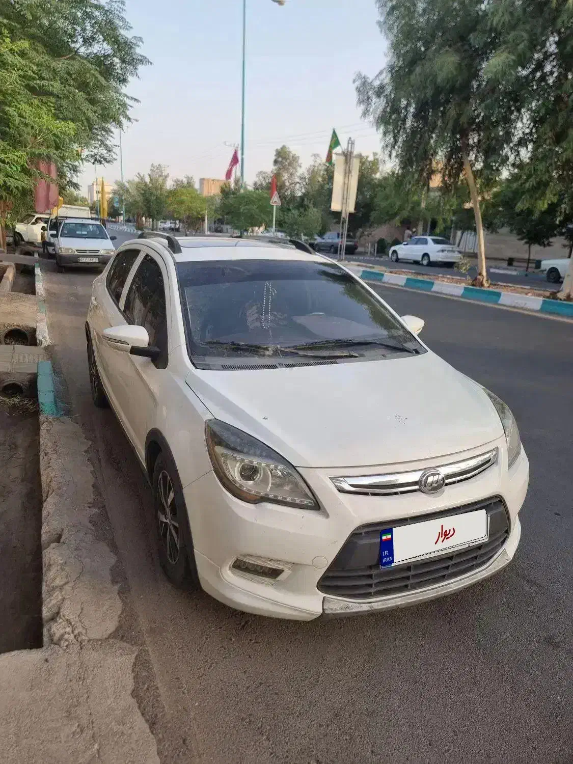 لیفان x50 اتومات مدل ۹۶ سفید بدون رنگ تمیز ۵قسطه|خودرو سواری و وانت|یزد, |دیوار