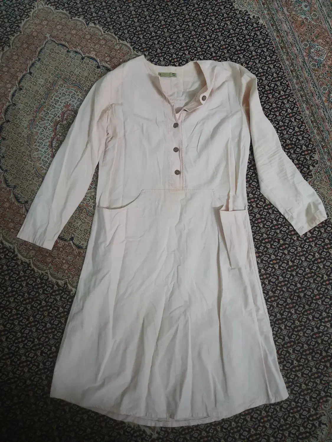 مانتو|لباس|مشهد, الهیه|دیوار